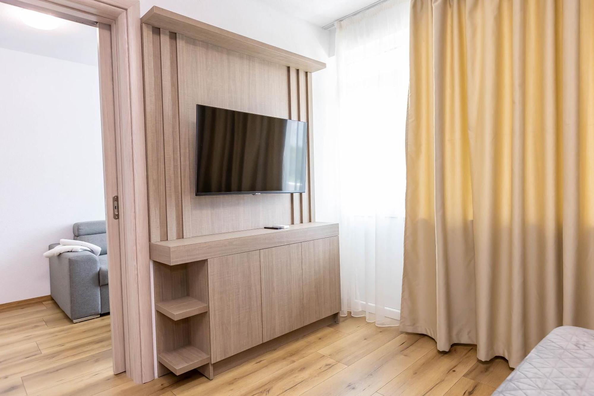Family Hotel Ambrozia Sandanski Eksteriør billede